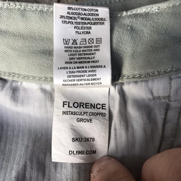 DL 1961 Florence Instascupt Cropped (Grove) - Picture 9 of 10